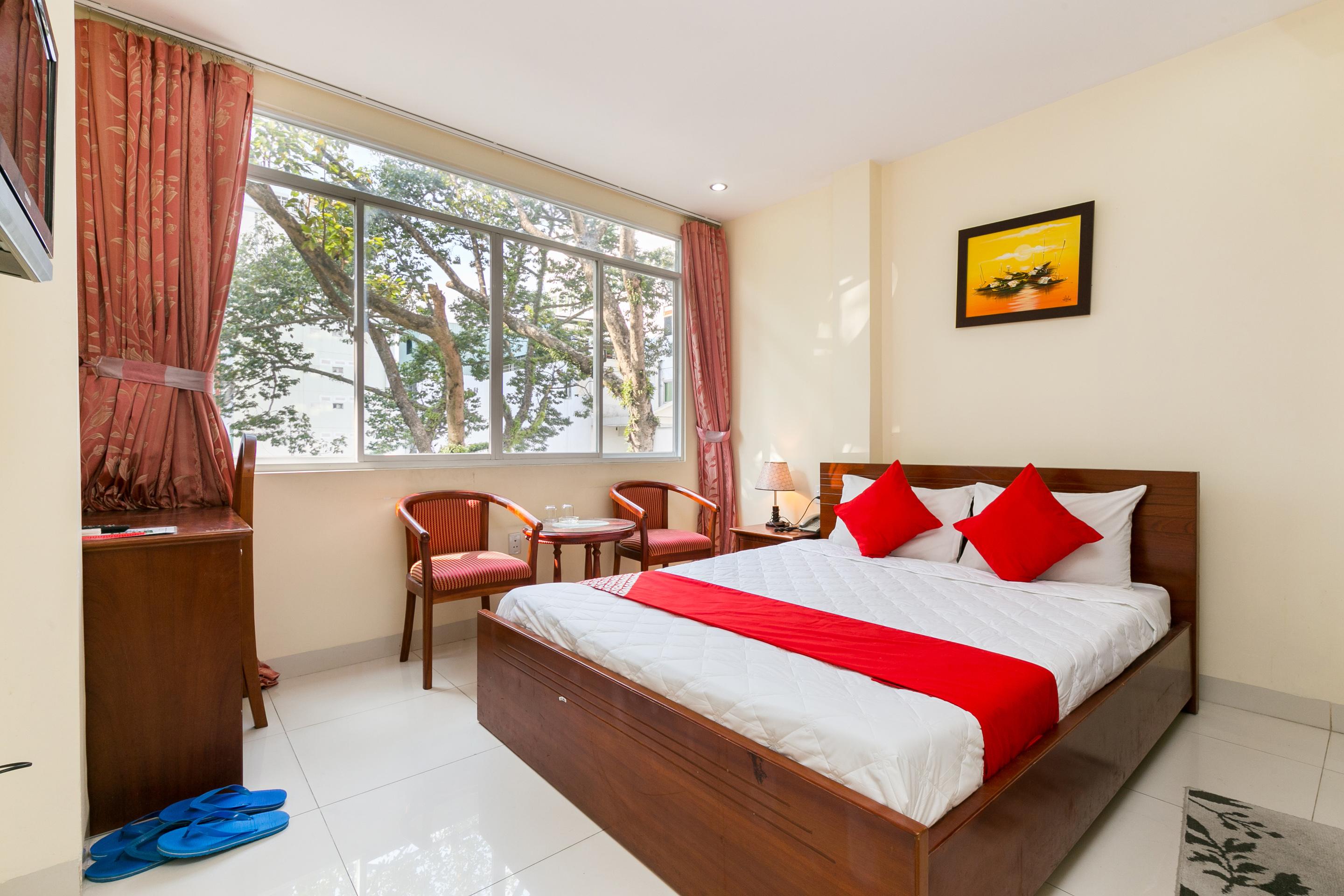Oyo 422 Nguyen Thanh Hotel Хошимин Экстерьер фото